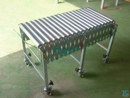 Băng tải con lăn inox
