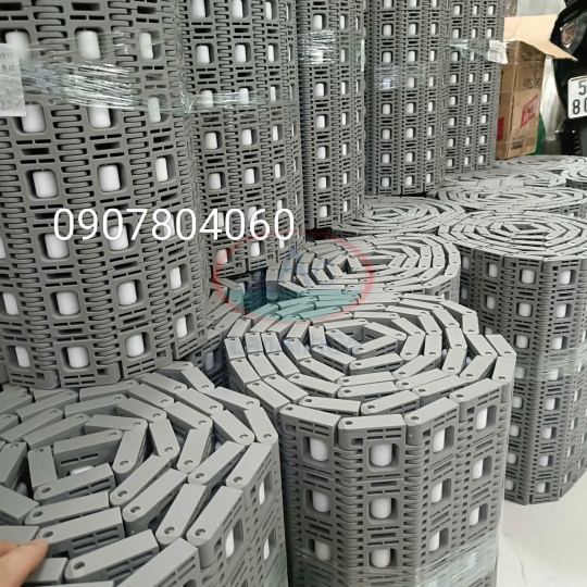 Băng tải roller top